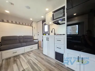 2025 Jayco Jay Flight SLX 197MB photo 9