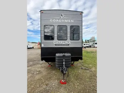 2025 Coachmen Catalina Destination Series 35FME photo 2