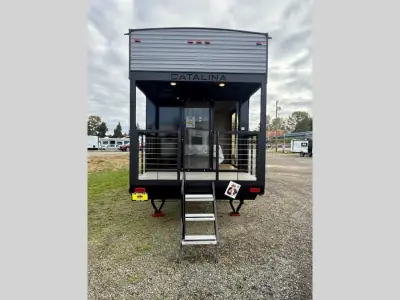 2025 Coachmen Catalina Destination Series 35FME photo 3