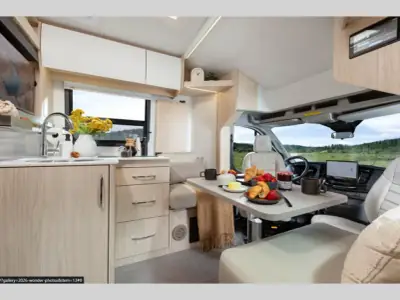 2026 Leisure Travel Wonder 24RTB photo 3