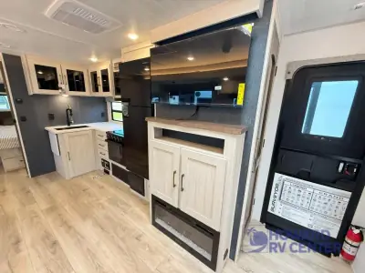 2026 Forest River Grand Surveyor 267RBSS photo 10