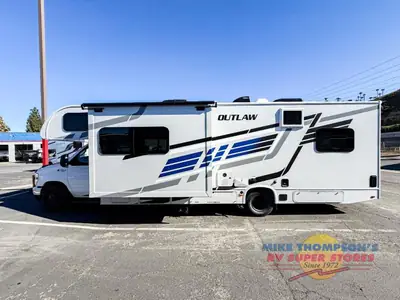 2026 Thor Motor Coach Outlaw photo 4
