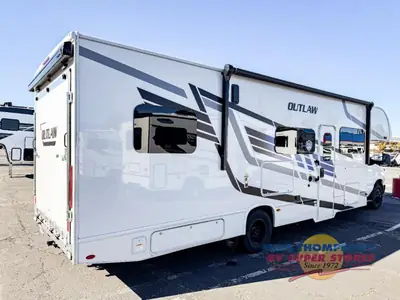 2026 Thor Motor Coach Outlaw photo 7