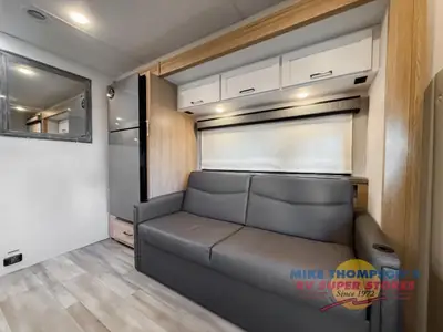 2026 Thor Motor Coach Outlaw photo 21