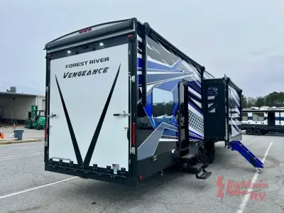 2026 Forest River CHEROKEE VENGEANCE 4413 photo 4
