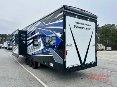 2026 Forest River CHEROKEE VENGEANCE 4413 photo 6
