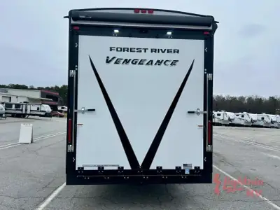 2026 Forest River CHEROKEE VENGEANCE 4413 photo 5