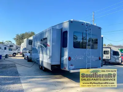 2017 Highland Ridge Open Range Roamer RF347RES photo 2