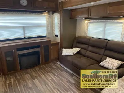 2017 Highland Ridge Open Range Roamer RF347RES photo 8