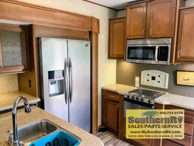 2017 Highland Ridge Open Range Roamer RF347RES photo 6