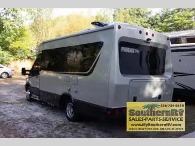 2021 Phoenix Usa PHOENIX CRUISER FTRXD2S Dual Sofa photo 3