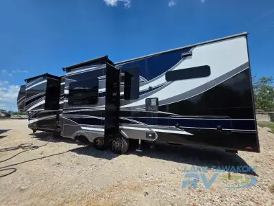 2024 Keystone Montana 3901RK photo 4