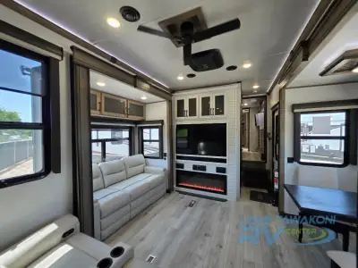 2024 Keystone Montana 3901RK photo 14