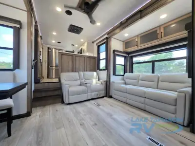 2024 Keystone Montana 3901RK photo 6