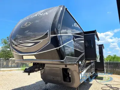 2024 Keystone Montana 3901RK photo 3