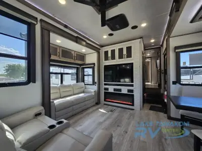 2024 Keystone Montana 3901RK photo 59