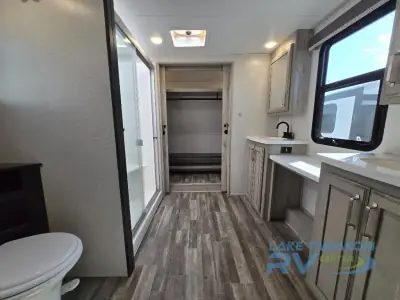 2022 Keystone Alpine 3910RK photo 23