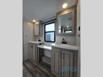 2022 Keystone Alpine 3910RK photo 24