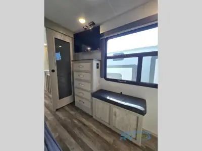 2022 Keystone Alpine 3910RK photo 21