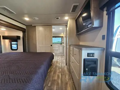 2022 Forest River Cardinal Luxury 390FBX photo 24