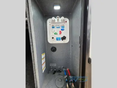 2022 Forest River Cardinal Luxury 390FBX photo 63