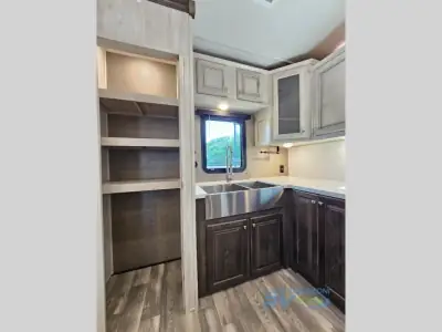 2022 Forest River Cardinal Luxury 390FBX photo 13