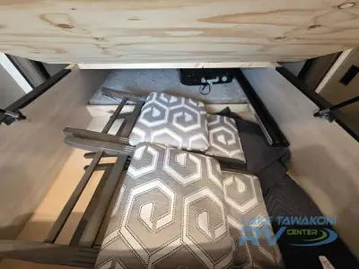 2022 Forest River Cardinal Luxury 390FBX photo 40