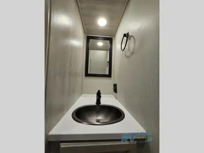 2022 Forest River Cardinal Luxury 390FBX photo 22