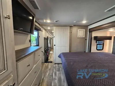 2022 Forest River Cardinal Luxury 390FBX photo 34