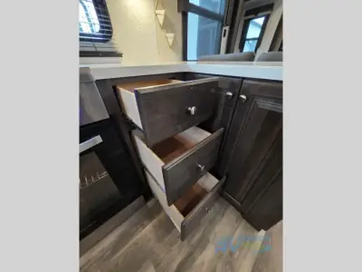 2022 Forest River Cardinal Luxury 390FBX photo 57