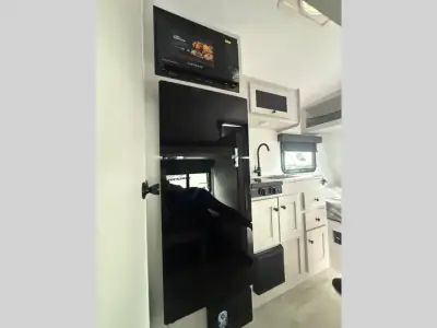 2026 Coachmen Remote 12.2R photo 15