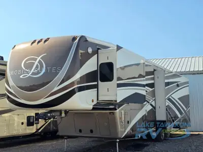 2017 Drv Mobile Suites 38 RSSA photo 3