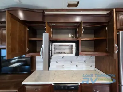 2017 Drv Mobile Suites 38 RSSA photo 42
