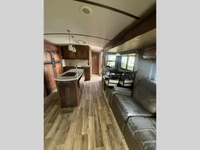 2018 Keystone Outback 330RL photo 11