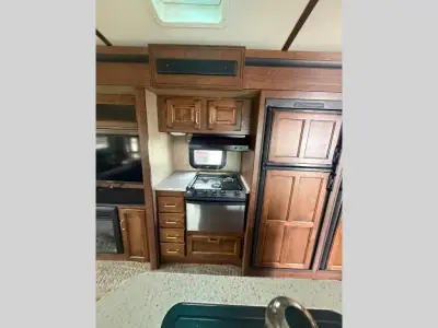 2018 Keystone Outback 330RL photo 13