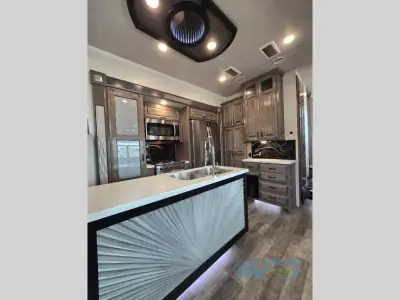 2021 Forest River Cedar Creek Champagne Edition 38ERD photo 13