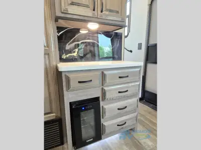 2021 Forest River Cedar Creek Champagne Edition 38ERD photo 17