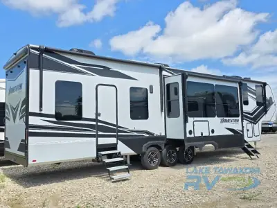 2024 Grand Design Momentum M-Class 395MS photo 5
