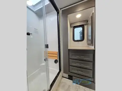 2024 Grand Design Momentum M-Class 395MS photo 36