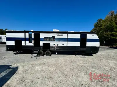 2026 Forest River Cherokee Grey Wolf 29NM photo 3
