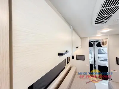 2026 Thor Motor Coach Sequence Sport photo 23