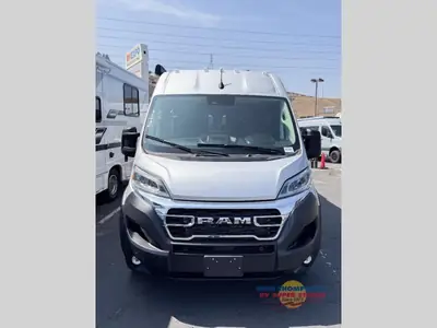 2026 Thor Motor Coach Sequence Sport photo 2