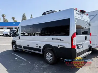 2026 Thor Motor Coach Sequence Sport photo 5
