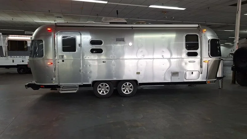 2018 Airstream Flying Cloud 25FB exterior