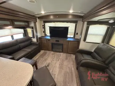 2019 Keystone COUGAR HALF-TON 33SAB photo 15