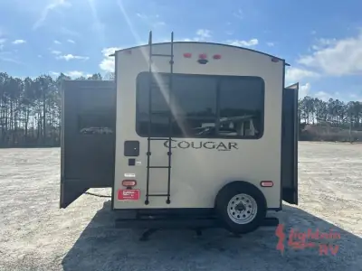 2019 Keystone COUGAR HALF-TON 33SAB photo 5