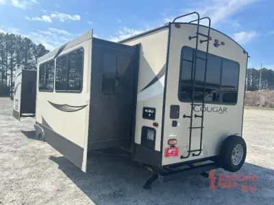 2019 Keystone COUGAR HALF-TON 33SAB photo 6