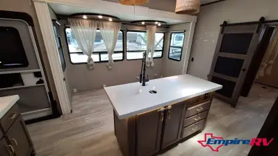 2021 Grand Design Solitude 3740BHR photo 12