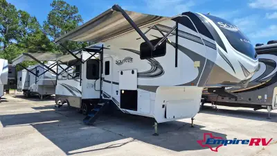 2021 Grand Design Solitude 3740BHR photo 2