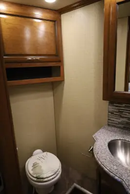 2017 Fleetwood Pace Arrow® LXE 38K photo 14